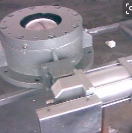 車間中的加工中的圓頂閥.jpg 車間中的加工中的圓頂閥.jpg